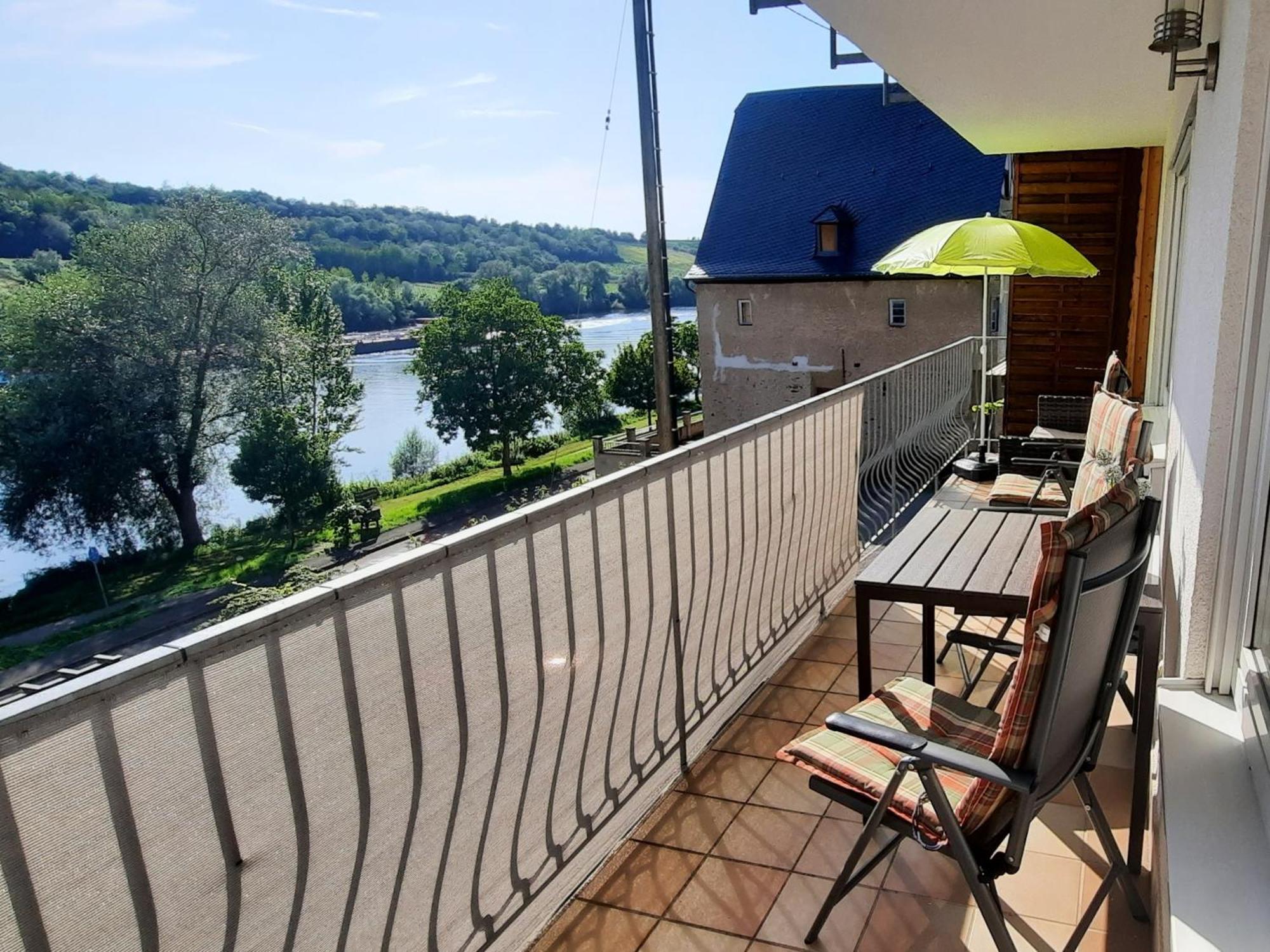Apartments In Spay Bigone Zell-Merl Mosel 외부 사진